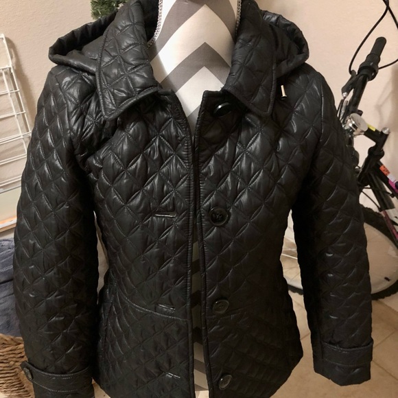 Kate Spade black puffer style jacket in size Small